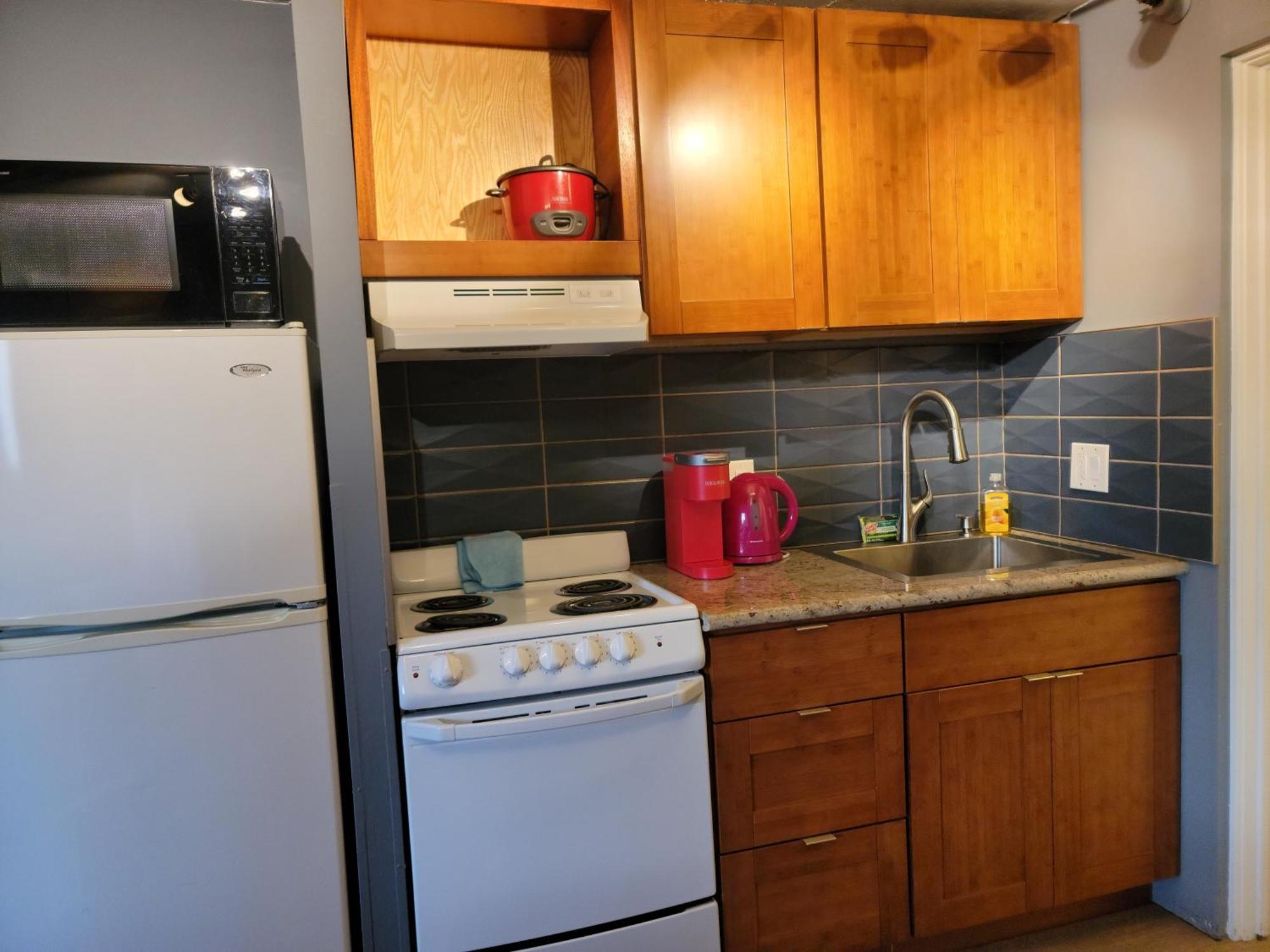 Waikiki Studio Steps To Beach-Mall Free Parking-Wifi ホノルル 部屋 写真