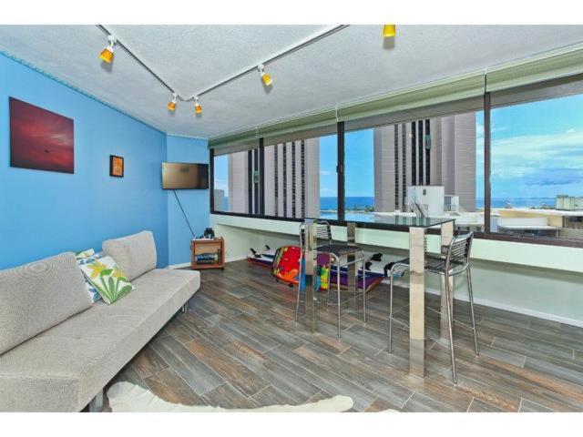 Waikiki Studio Steps To Beach-Mall Free Parking-Wifi ホノルル 部屋 写真